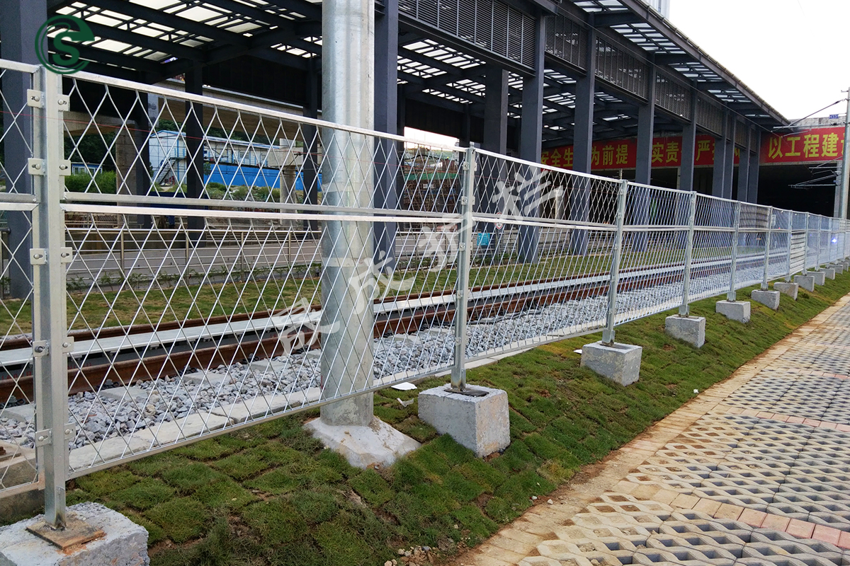 1724984564945223.jpg 鐵路隔離柵(詳情)11.jpg