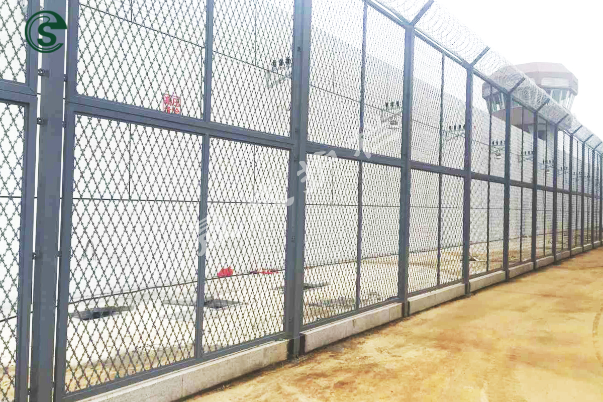 1724985494547167.jpg 機(jī)場(chǎng)(監(jiān)獄)護(hù)欄(詳情)4.jpg