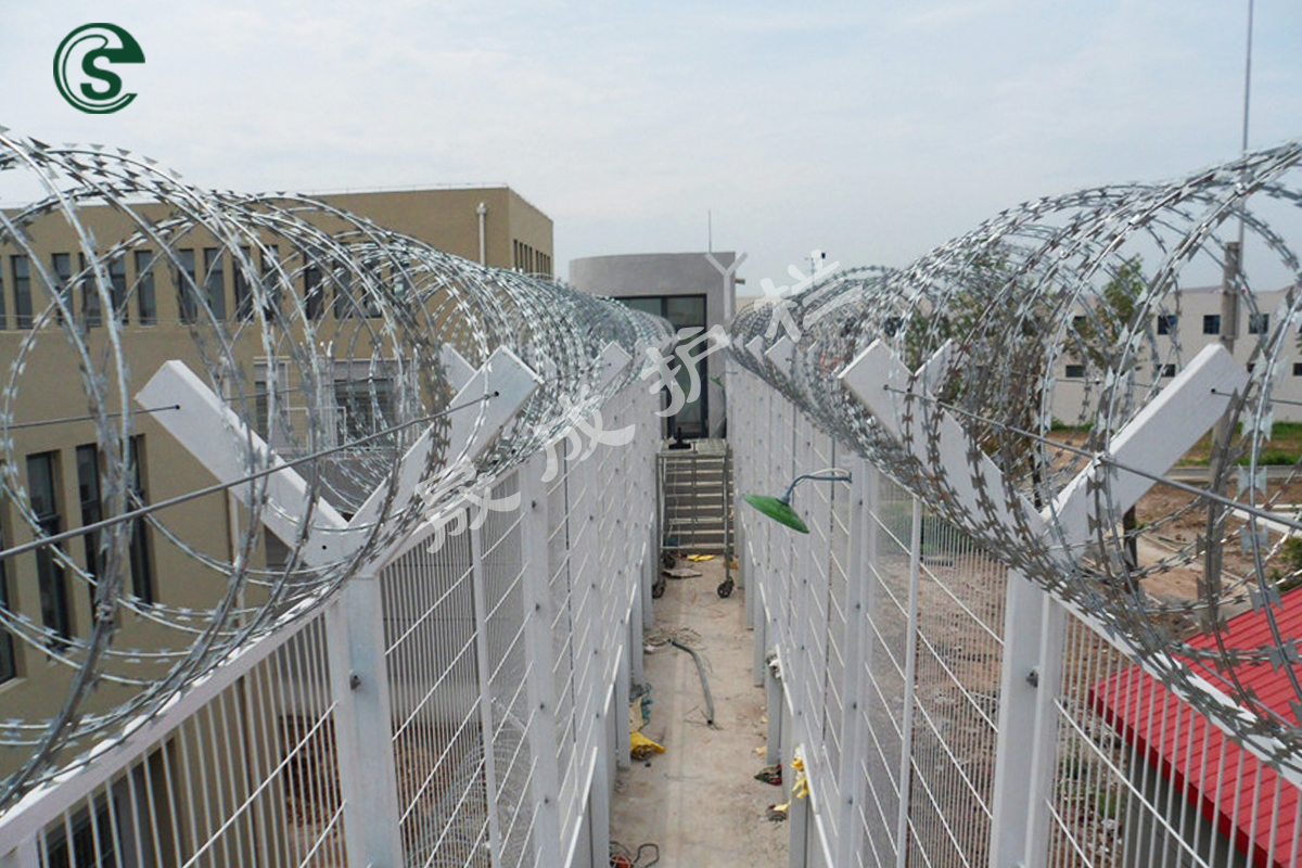 1724985600667110.jpg 機(jī)場(chǎng)(監(jiān)獄)護(hù)欄(詳情)20.jpg